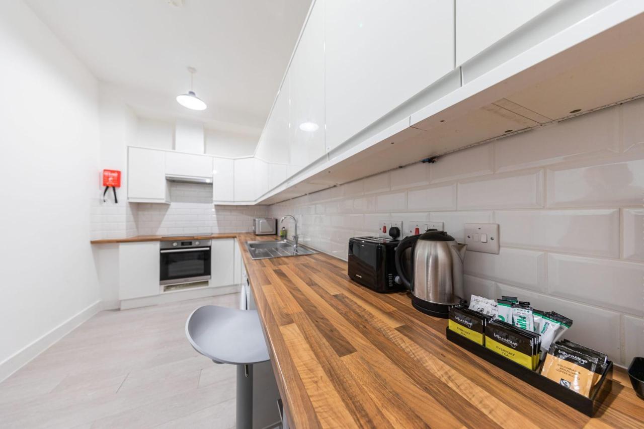 לונדון The Anson Hotel - Conveniently Located Sweet Space Near Transportation Stations מראה חיצוני תמונה